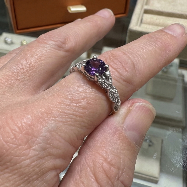Anillo Amelys con helecho · Plateado