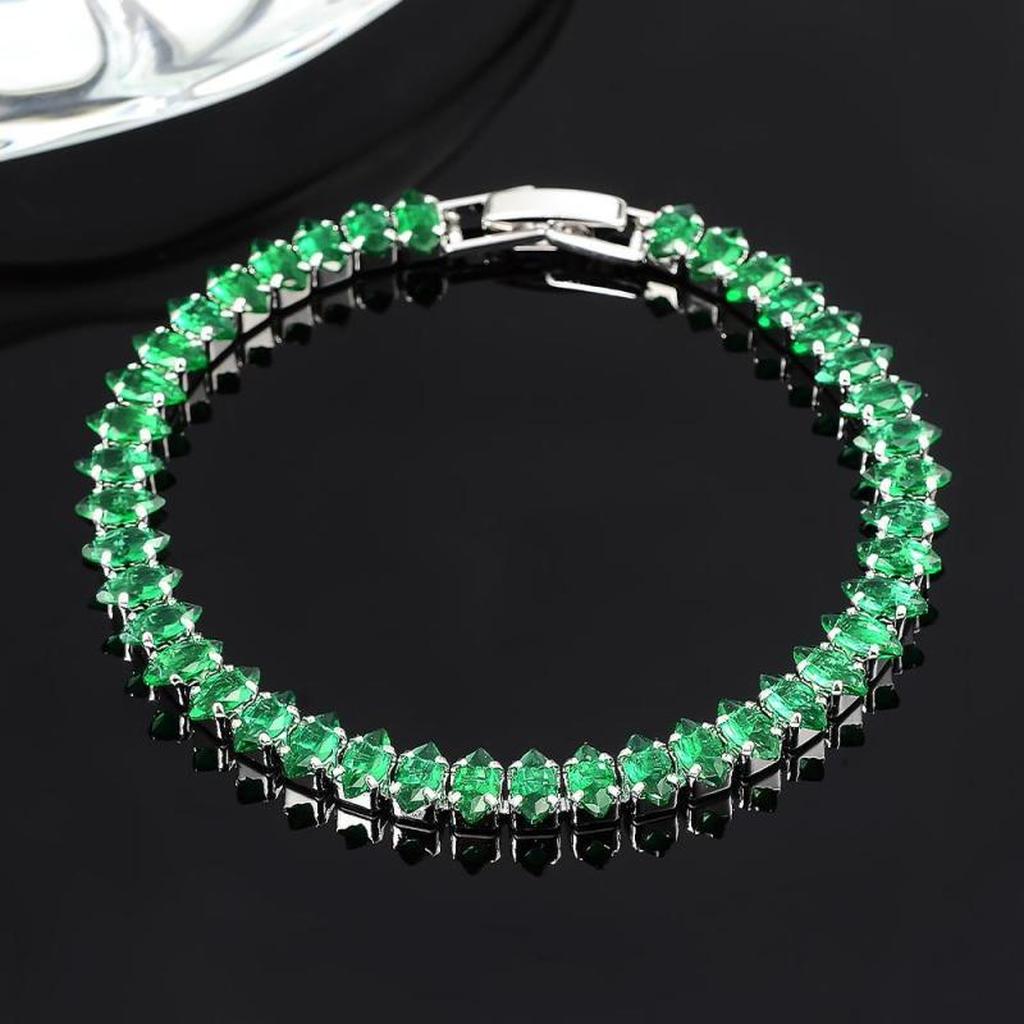 Pulsera con piedras verde esmeralda