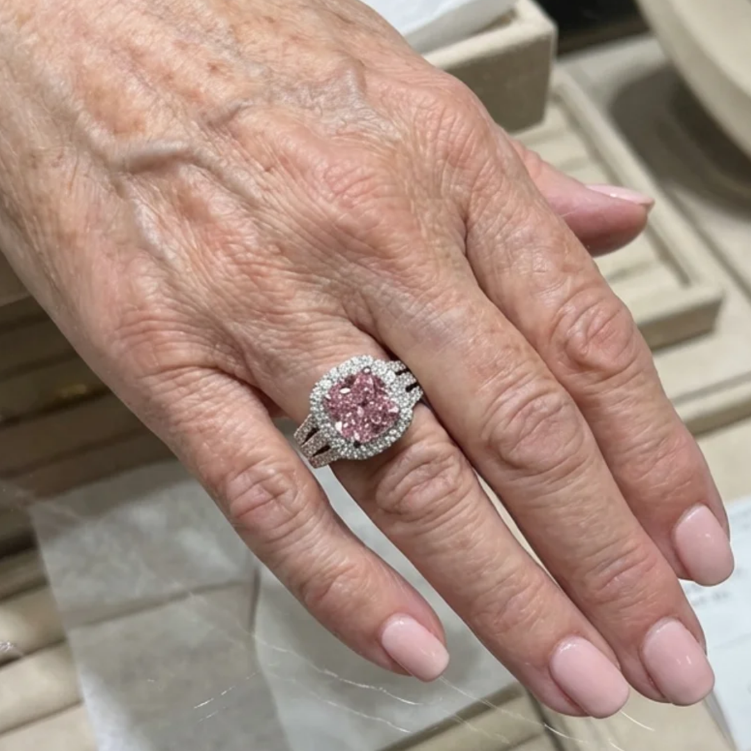 Anillo halo rosado con brillos