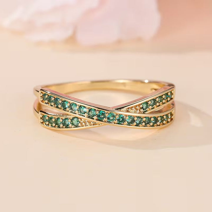 Anillo verde esmeralda · Dorado