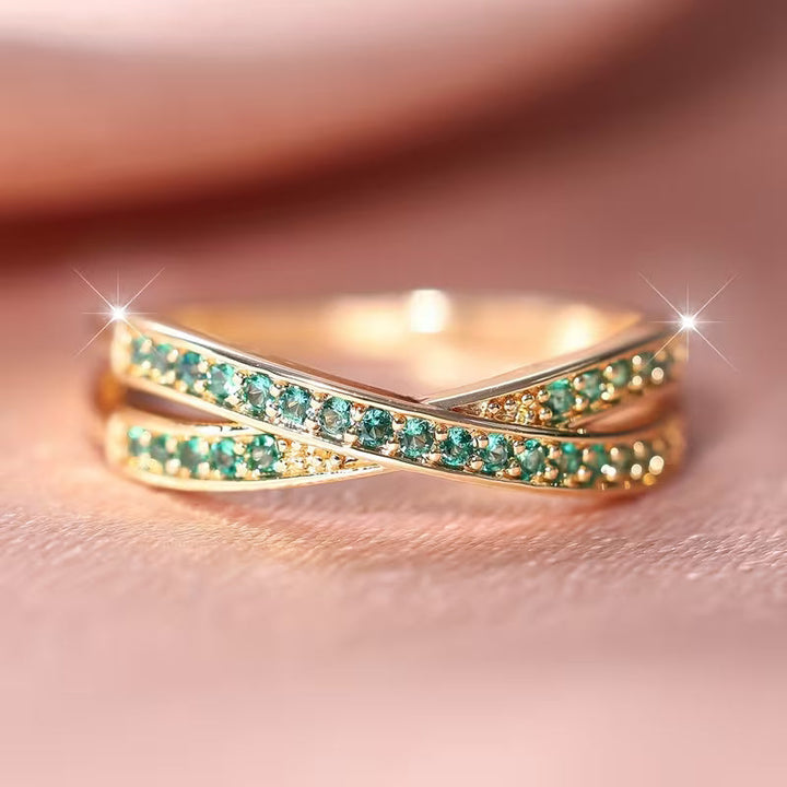 Anillo verde esmeralda · Dorado