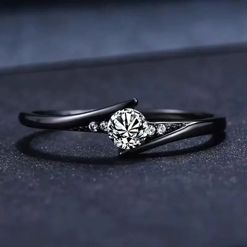 Anillo vintage negro con brillo · Negro