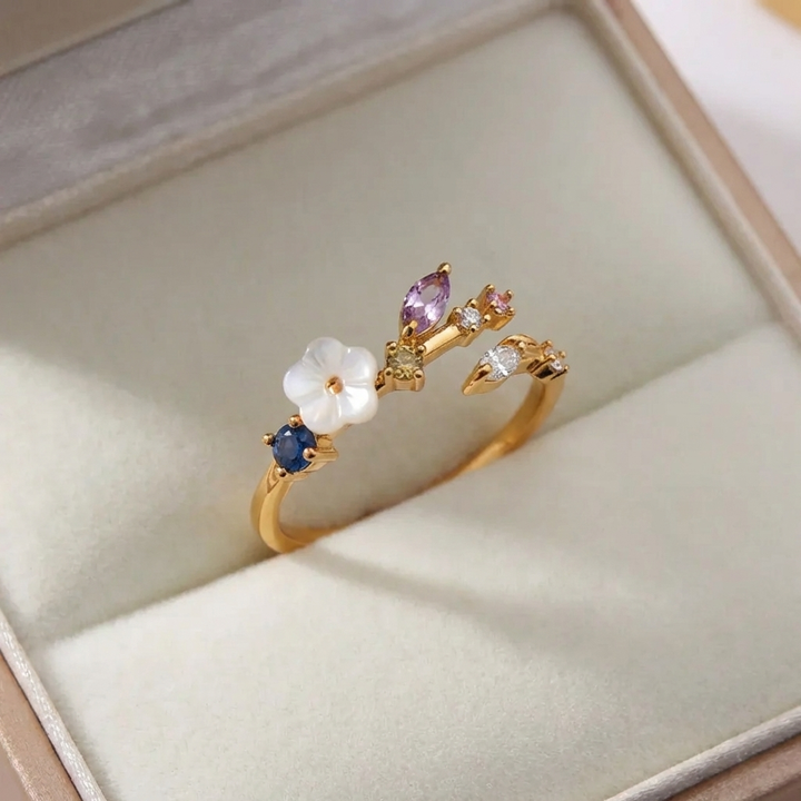 Anillo flor de primavera ajustable · Dorado