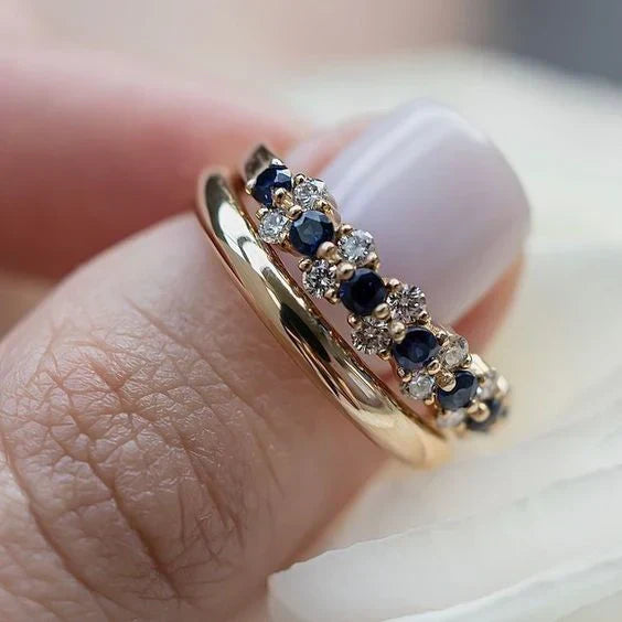 Anillo clásico azul con brillos · Dorado