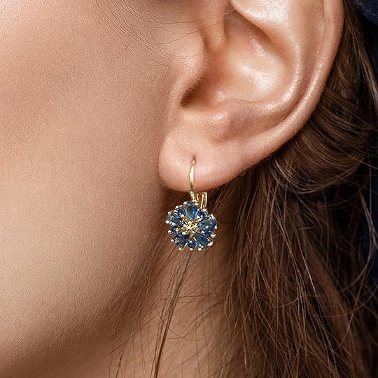 Pendientes Calina de flor · Dorado