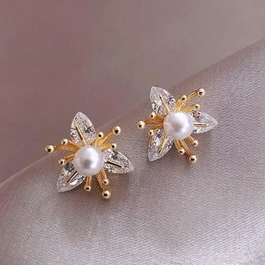 Pendientes flor perlada · Dorado