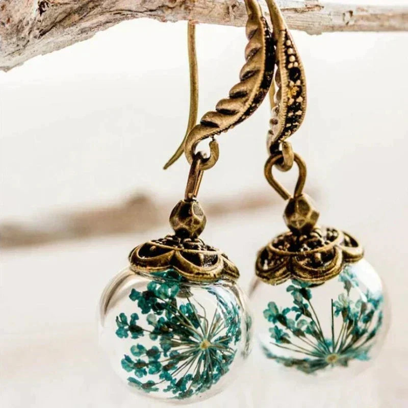 Pendientes retro de flores antiguas · Dorado