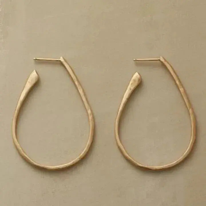 Pendientes retro de oso · Dorado