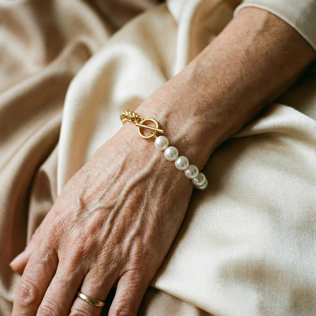 Pulsera de margaritas · Dorado