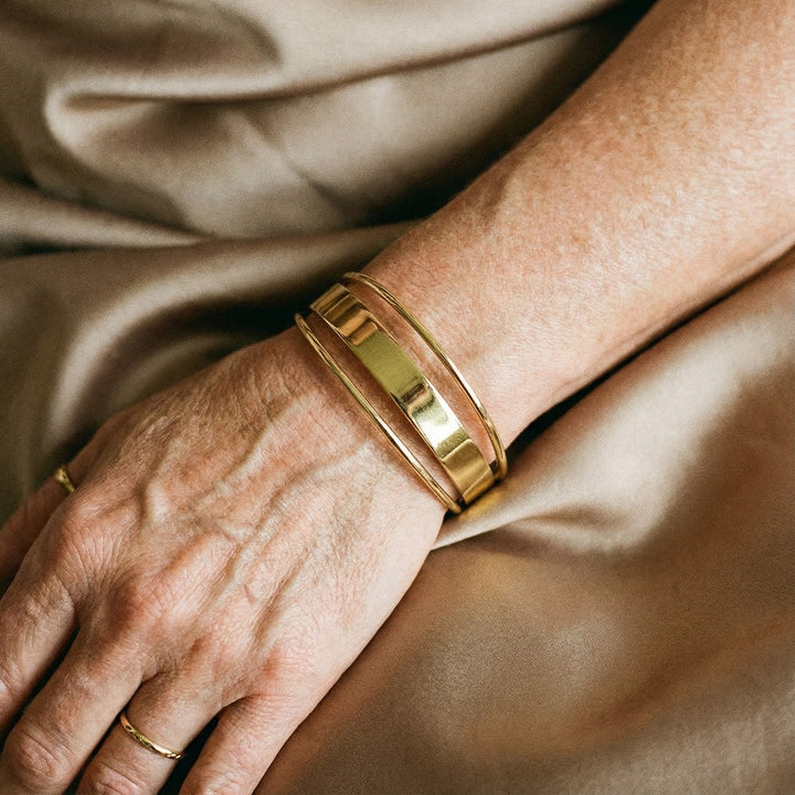 Pulsera clásica · Dorado