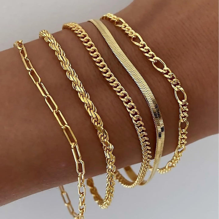 Set de 5 pulseras · Dorado o plateado
