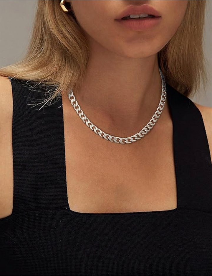 Collar de eslabones gruesos estilo cubano