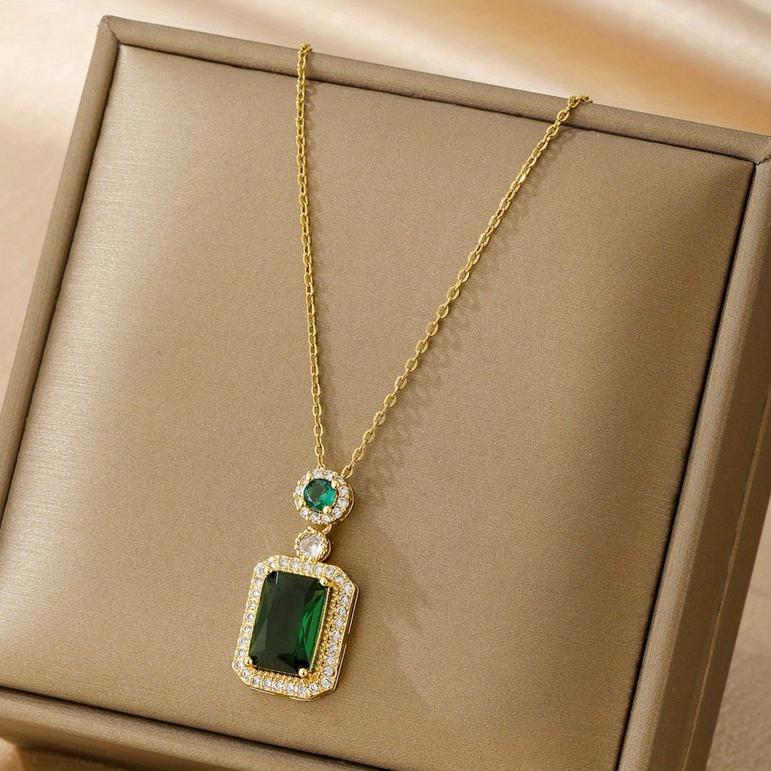 Collar Greta verde esmeralda · Dorado