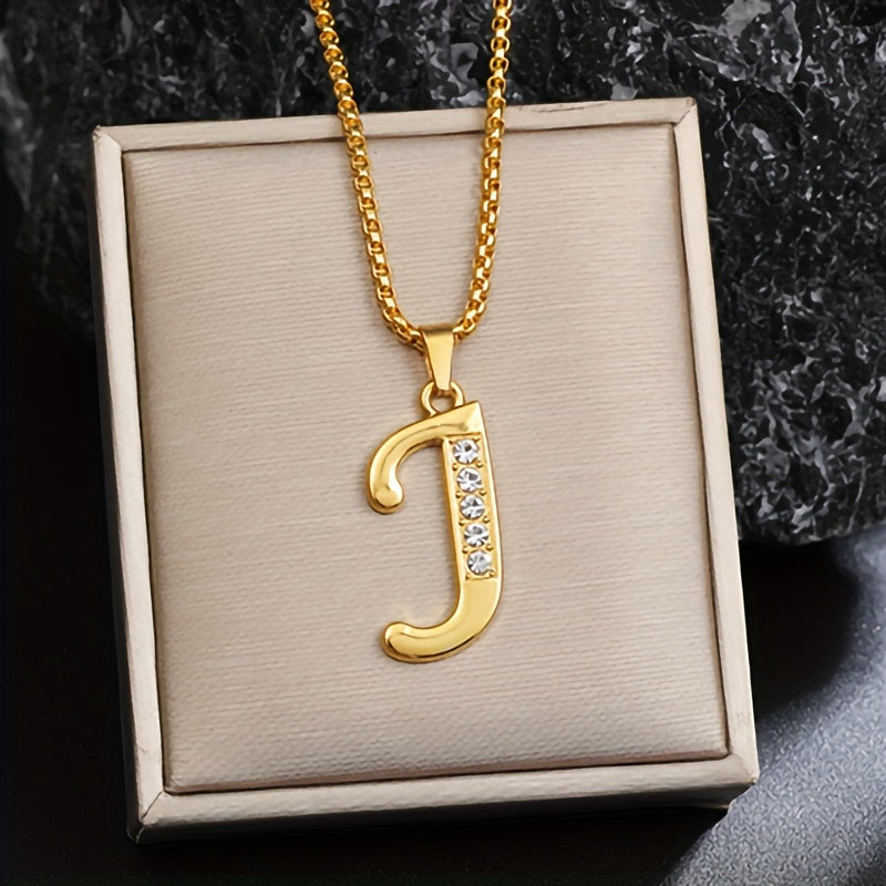 Collar con inicial y brillo · Dorado