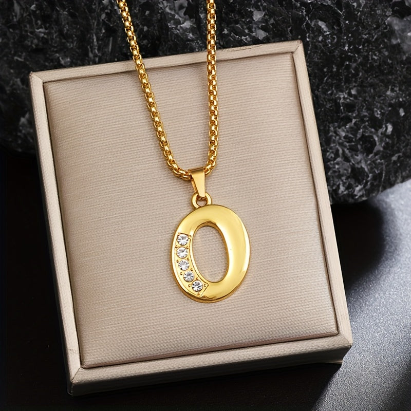 Collar con inicial y brillo · Dorado