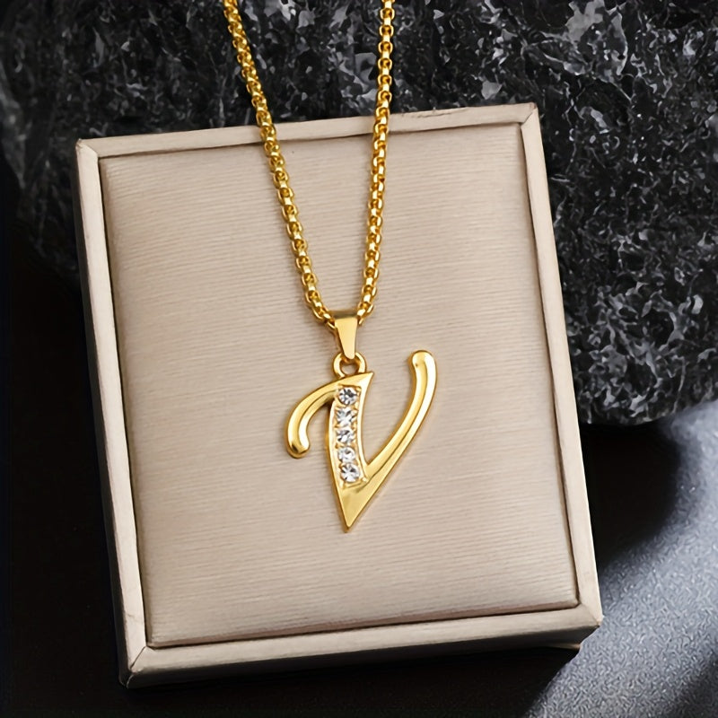 Collar con inicial y brillo · Dorado