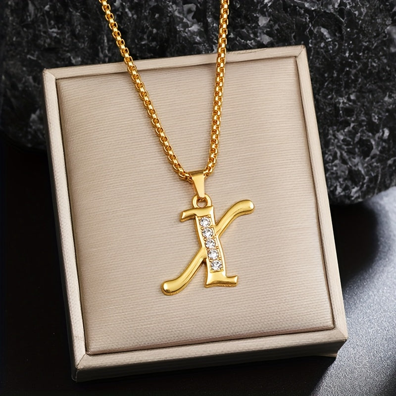 Collar con inicial y brillo · Dorado