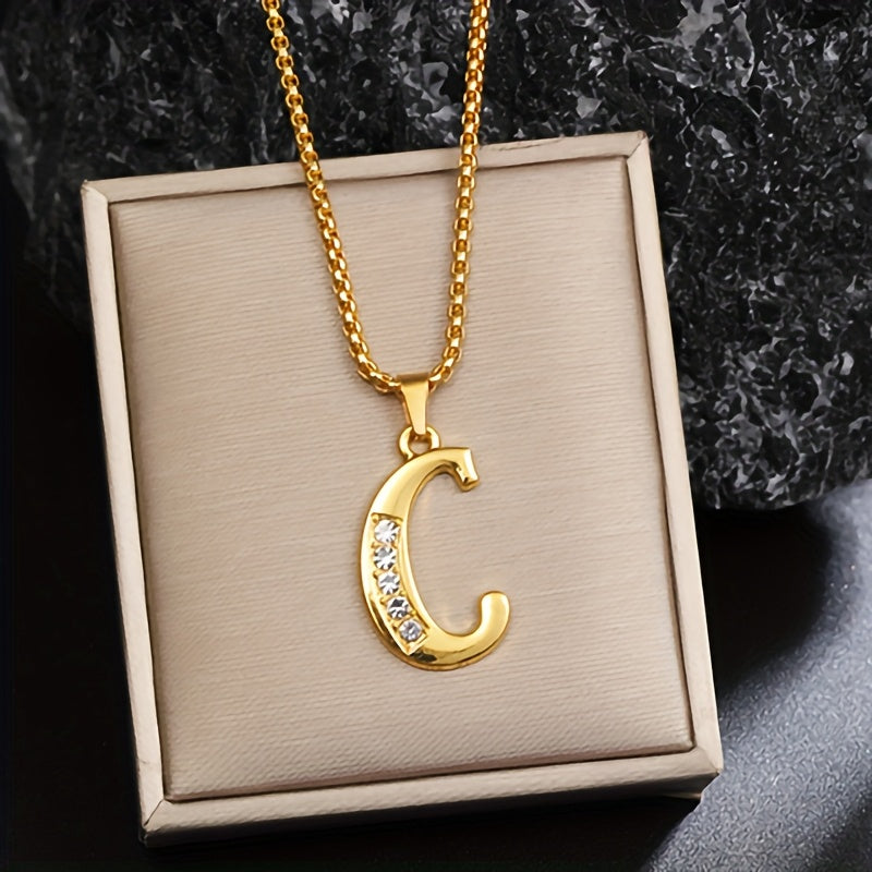 Collar con inicial y brillo · Dorado