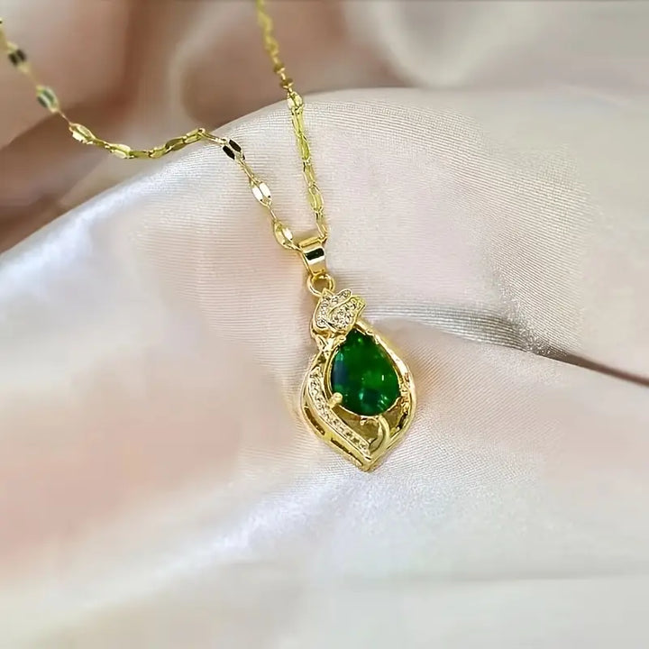 Collar Liana Moretti · Dorado