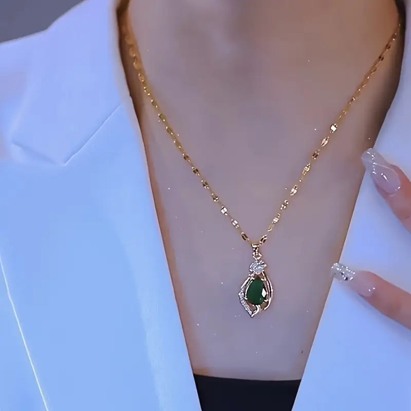 Collar Liana Moretti · Dorado