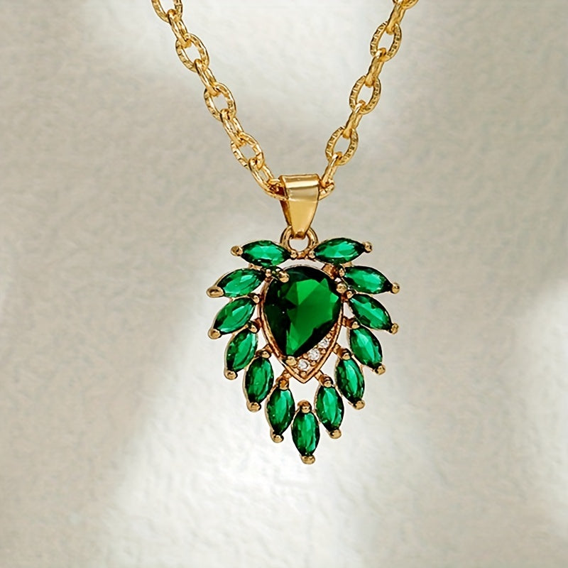 Collar Matilde verde esmeralda · Dorado