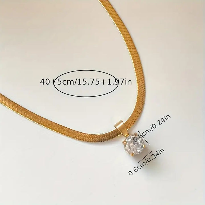 Collar con colgante elegante de brillos · Dorado