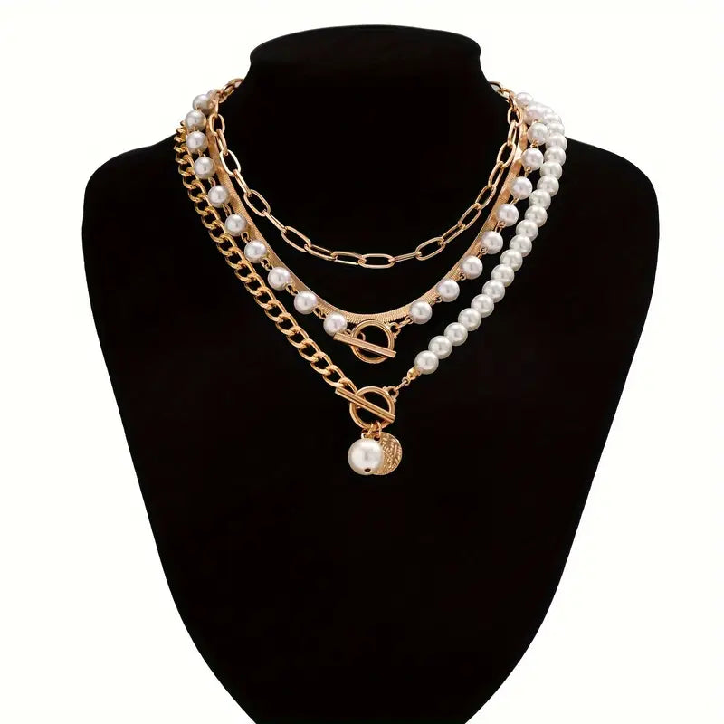Collar vintage de cuentas perladas y cadena · Dorado