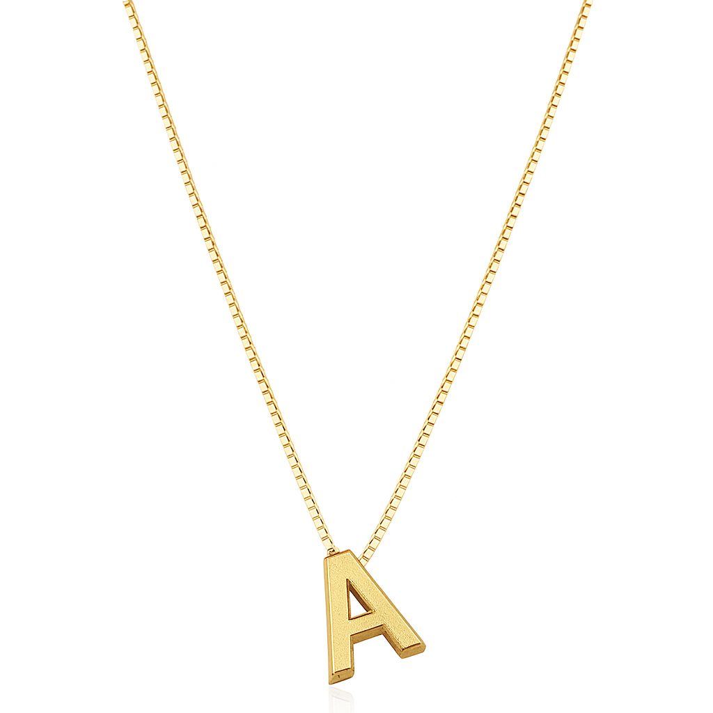 Collar con inicial · Dorado