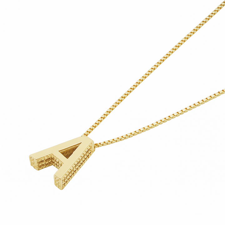 Collar con inicial · Dorado