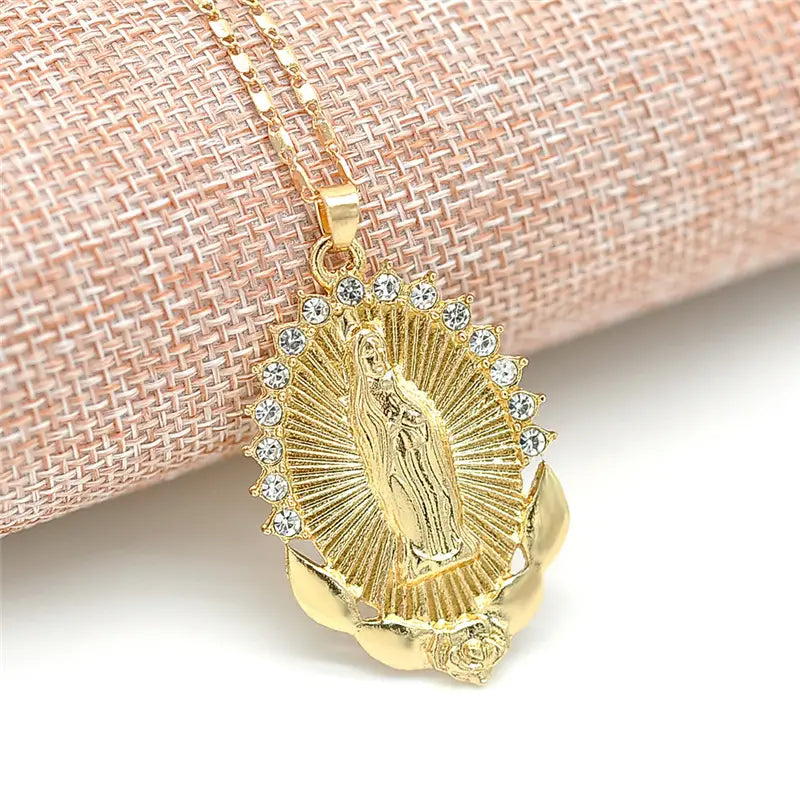 Collar con medalla de la Virgen · Dorado, plateado o rosado
