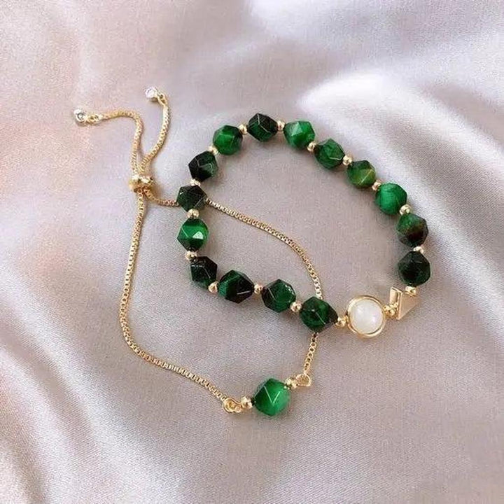 Set de pulseras verdes elegantes