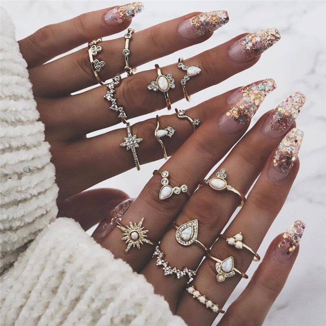 Set premium de 8 a 12 anillos · Dorado
