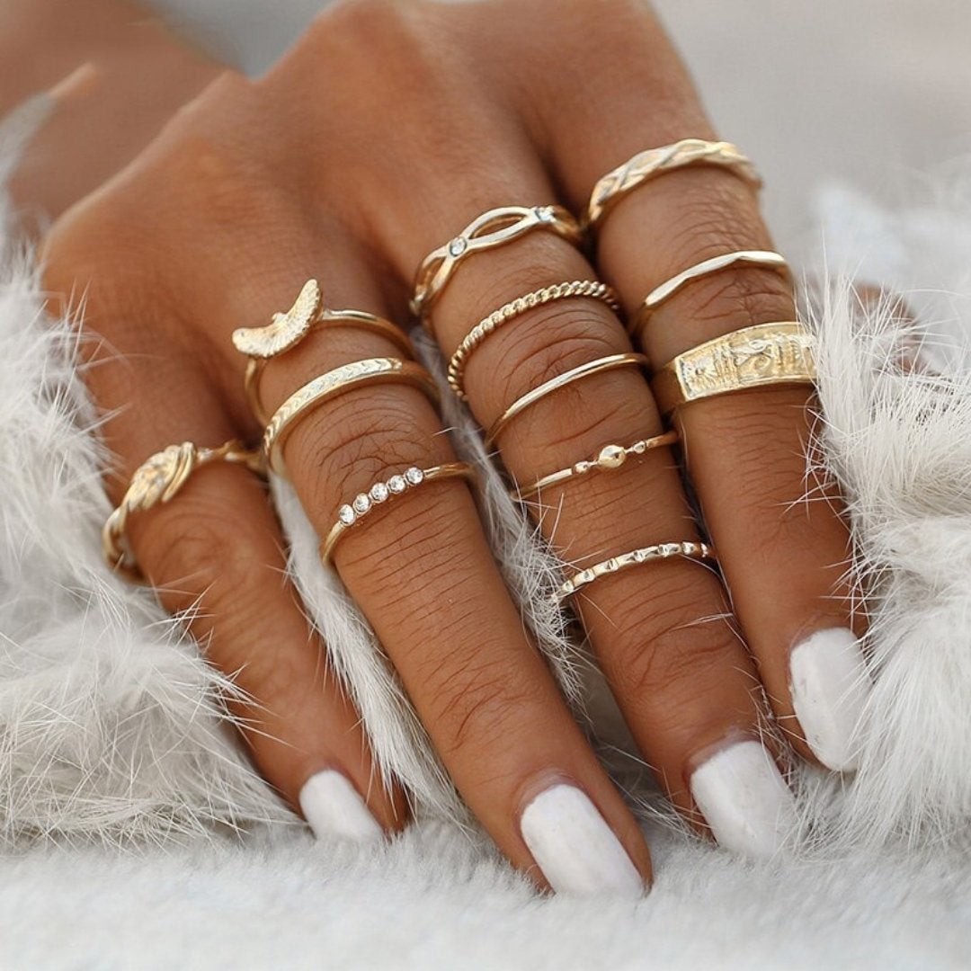 Set premium de 8 a 12 anillos · Dorado