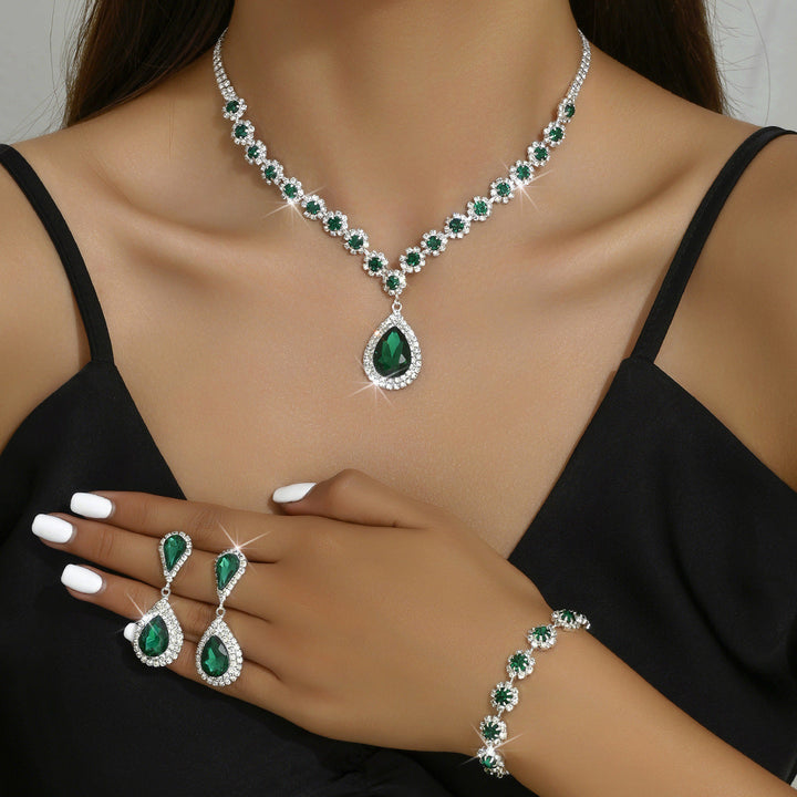 Conjunto de tres joyas para novias · Plateado