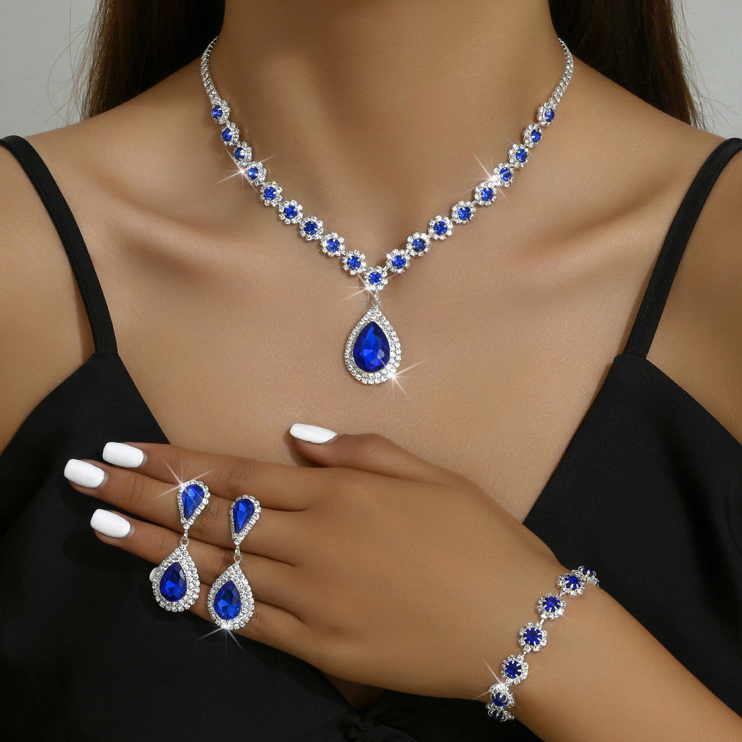Conjunto de tres joyas para novias · Plateado