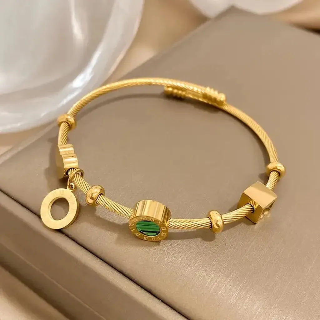 Pulsera Eumenia · Dorado