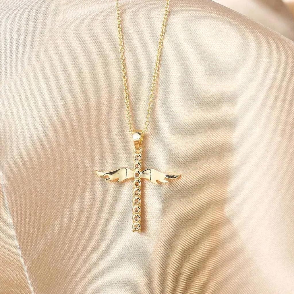 Collar de cruz con alas de ángel · Dorado