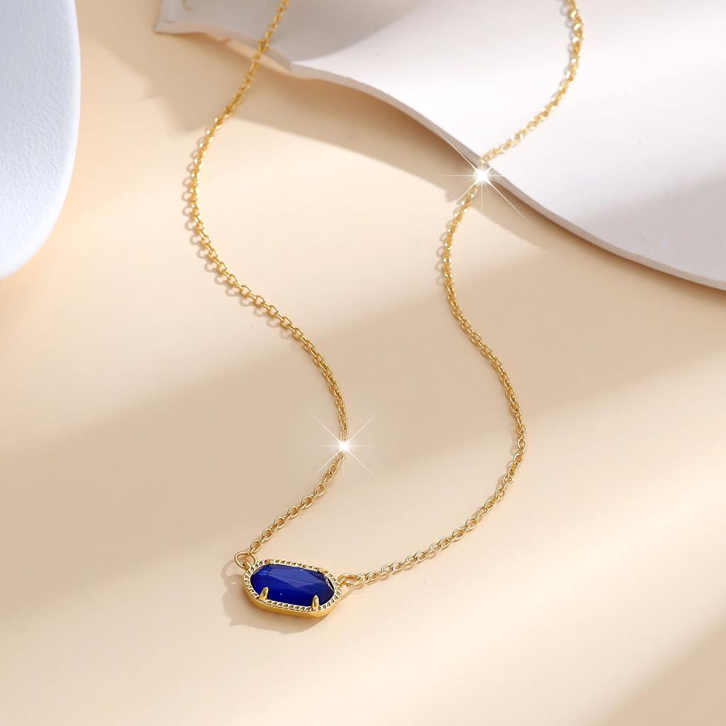 Collar ovalado clásico azul zafiro · Dorado