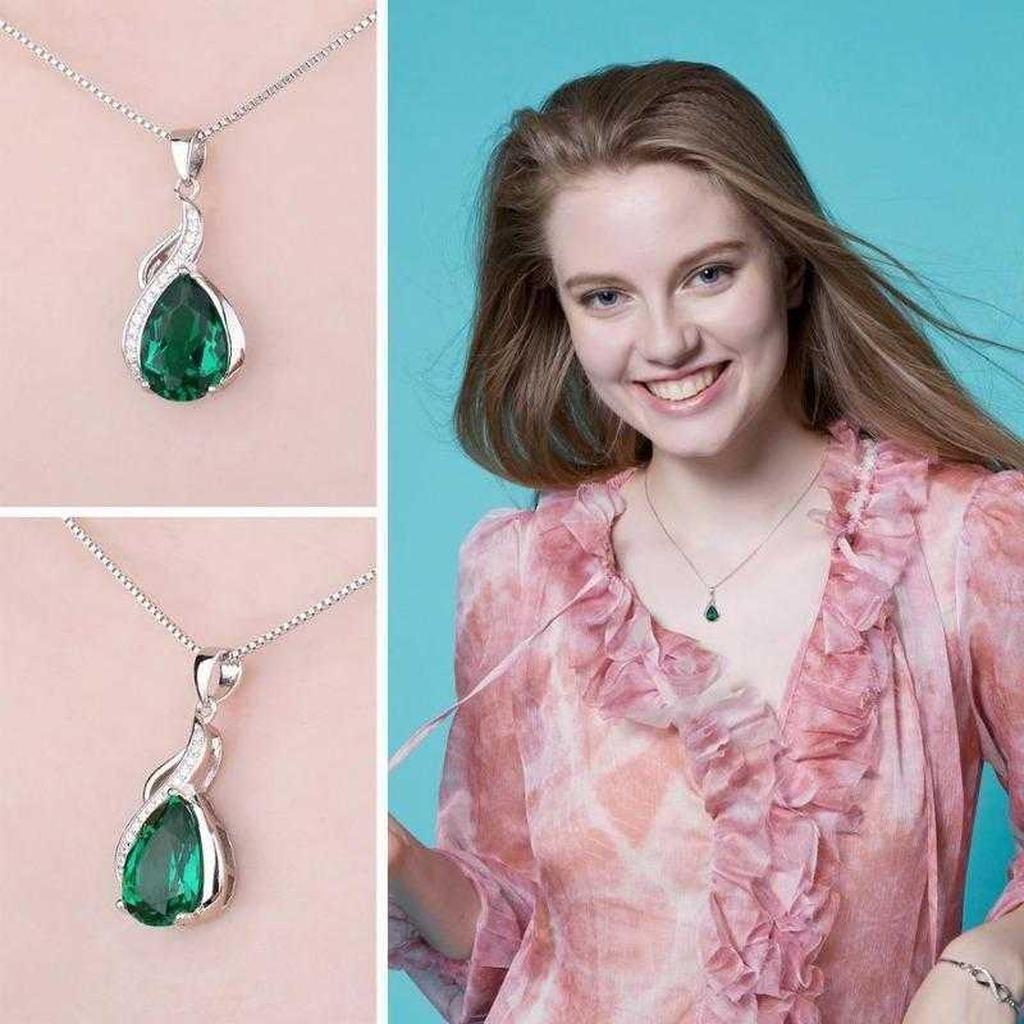 Collar Leonia con piedra verde esmeralda