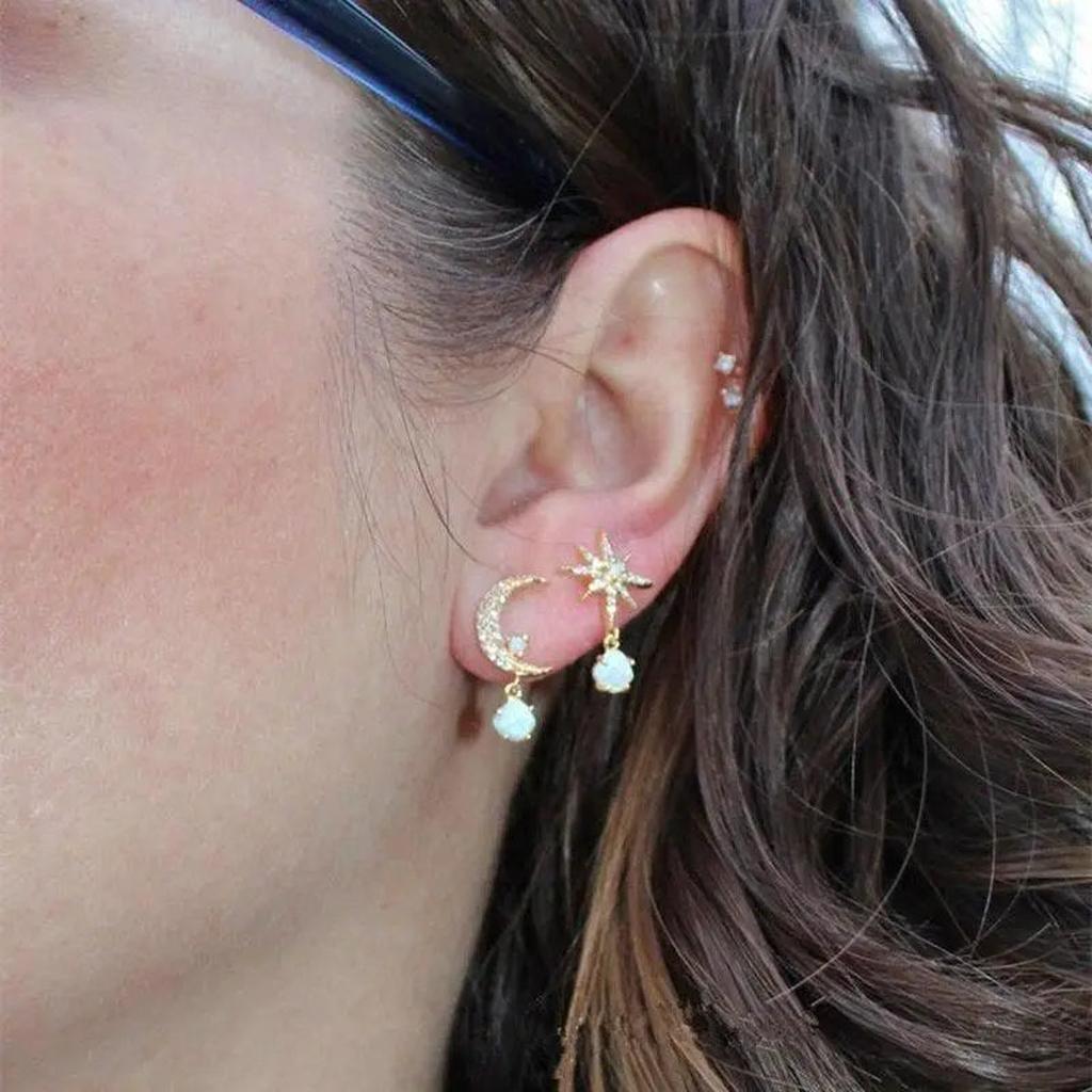 Pendientes luna y estrella efecto ópalo · Dorado