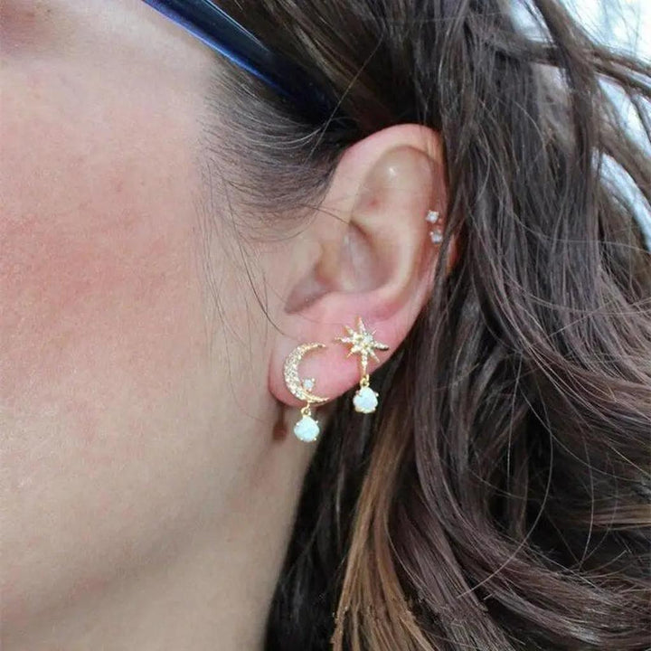 Pendientes luna y estrella efecto ópalo · Dorado