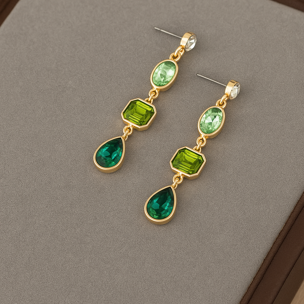 Pendientes con piedras colgantes verdes