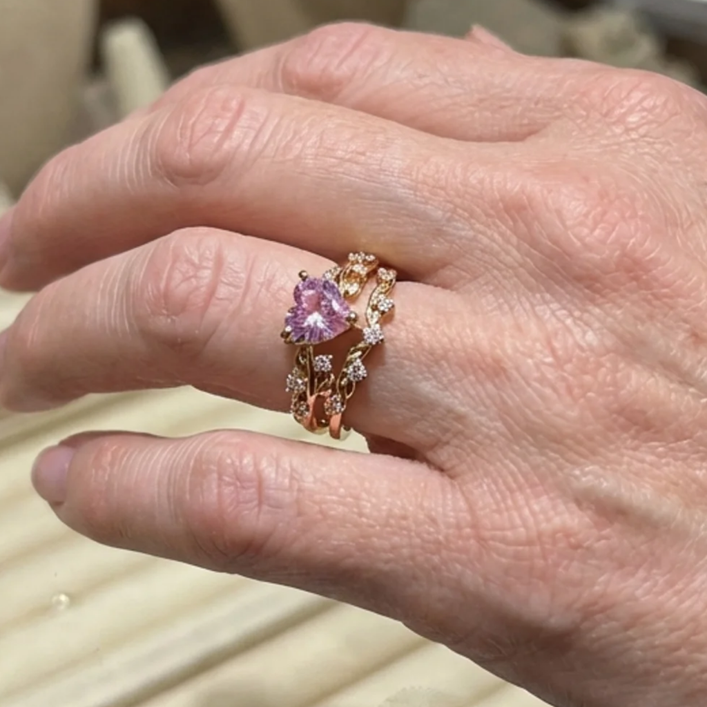 Set de anillos Corazón de pétalo · Dorado