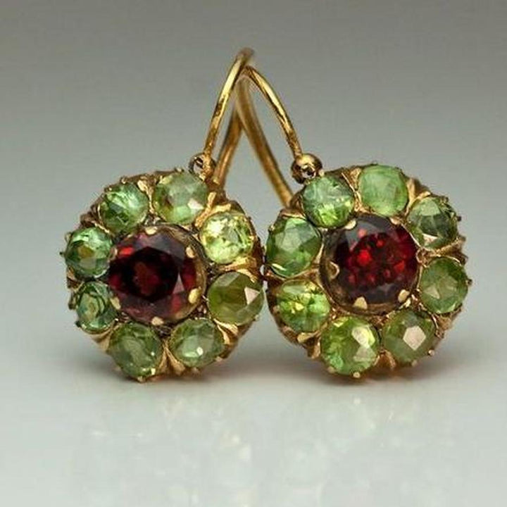Pendientes redondos retro con cristales verdes y rojos