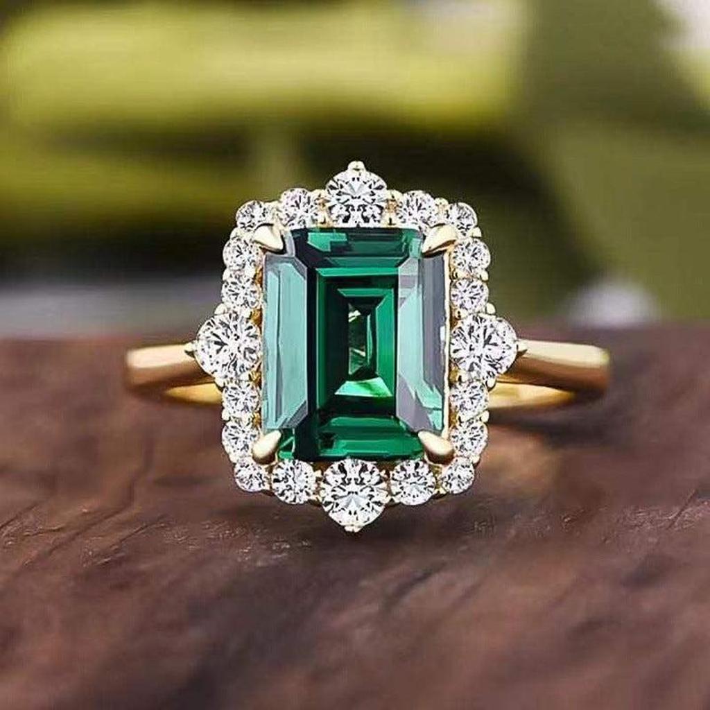 Anillo Reina verde esmeralda