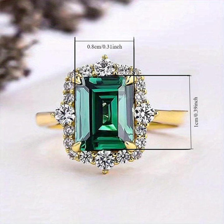 Anillo Reina verde esmeralda