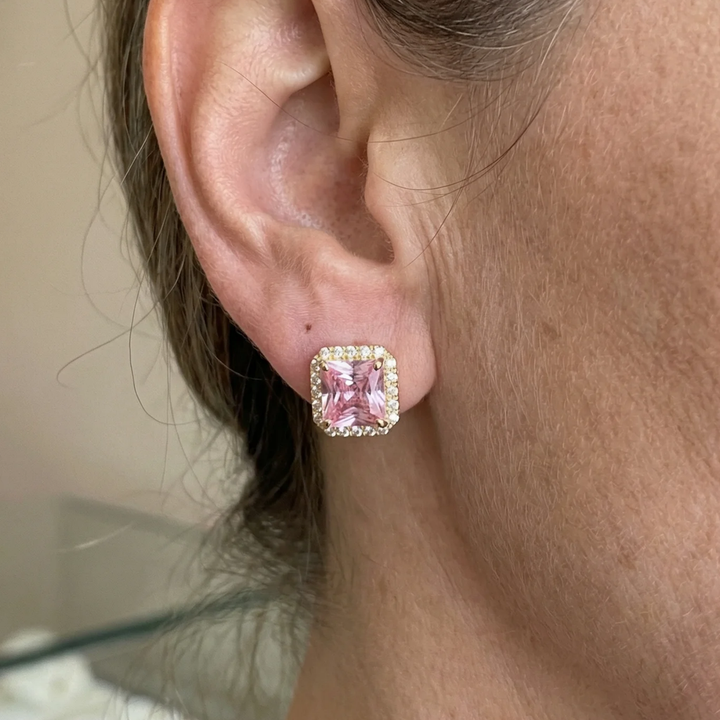 Pendientes de botón pavé rosa · Dorado