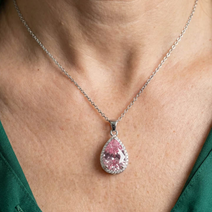Collar con gota rosa · Plateado