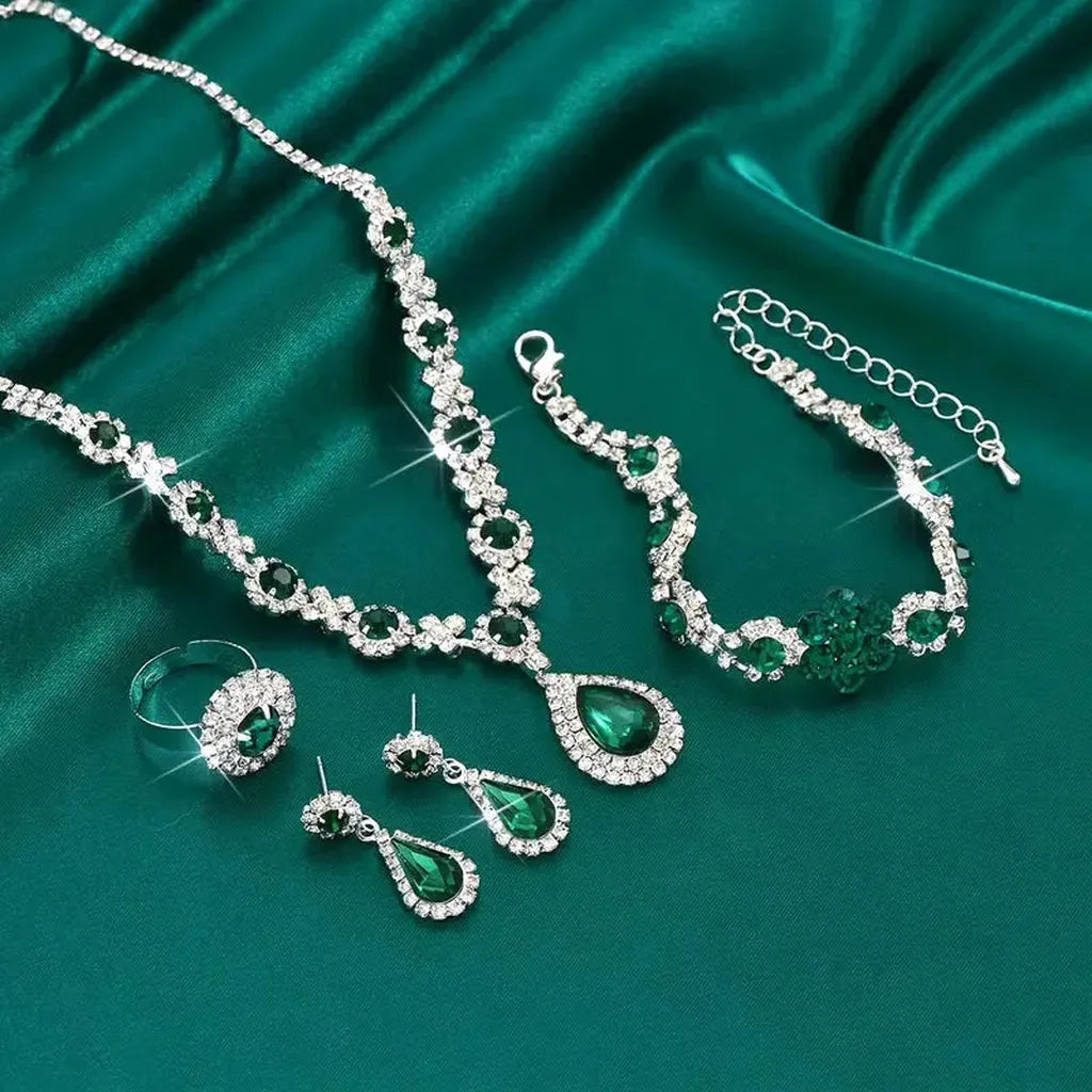 Conjunto Adriana Lysandra · Plateado