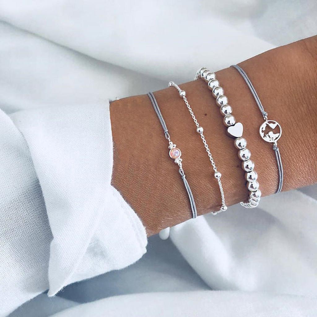 Set de pulseras boho para combinar · Dorado